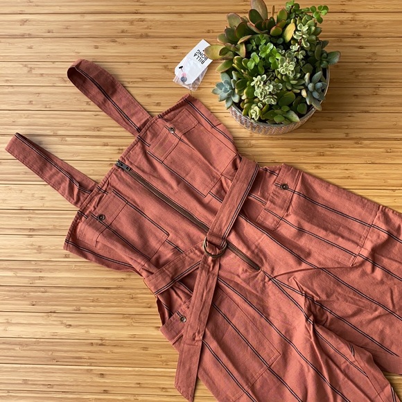 🔶🔸BILLABONG LIGHT THE NIGHT JUMPSUIT 🔸🔶 - Picture 5 of 10